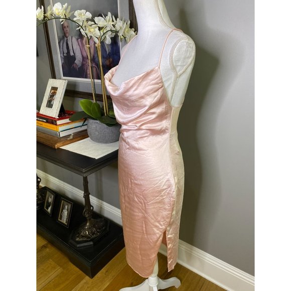 superdown Billie Drape Midi Dress in Blush Size Small - Picture 5 of 9